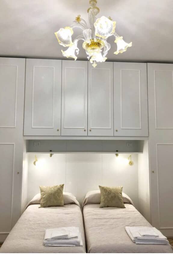 Rialto Bridge Apartment — view 03
