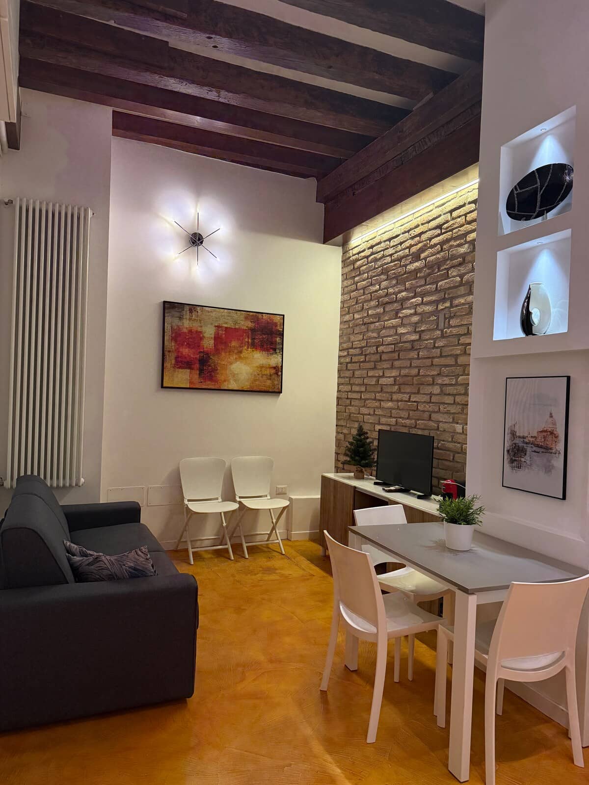 Cà Vittoria — view 04