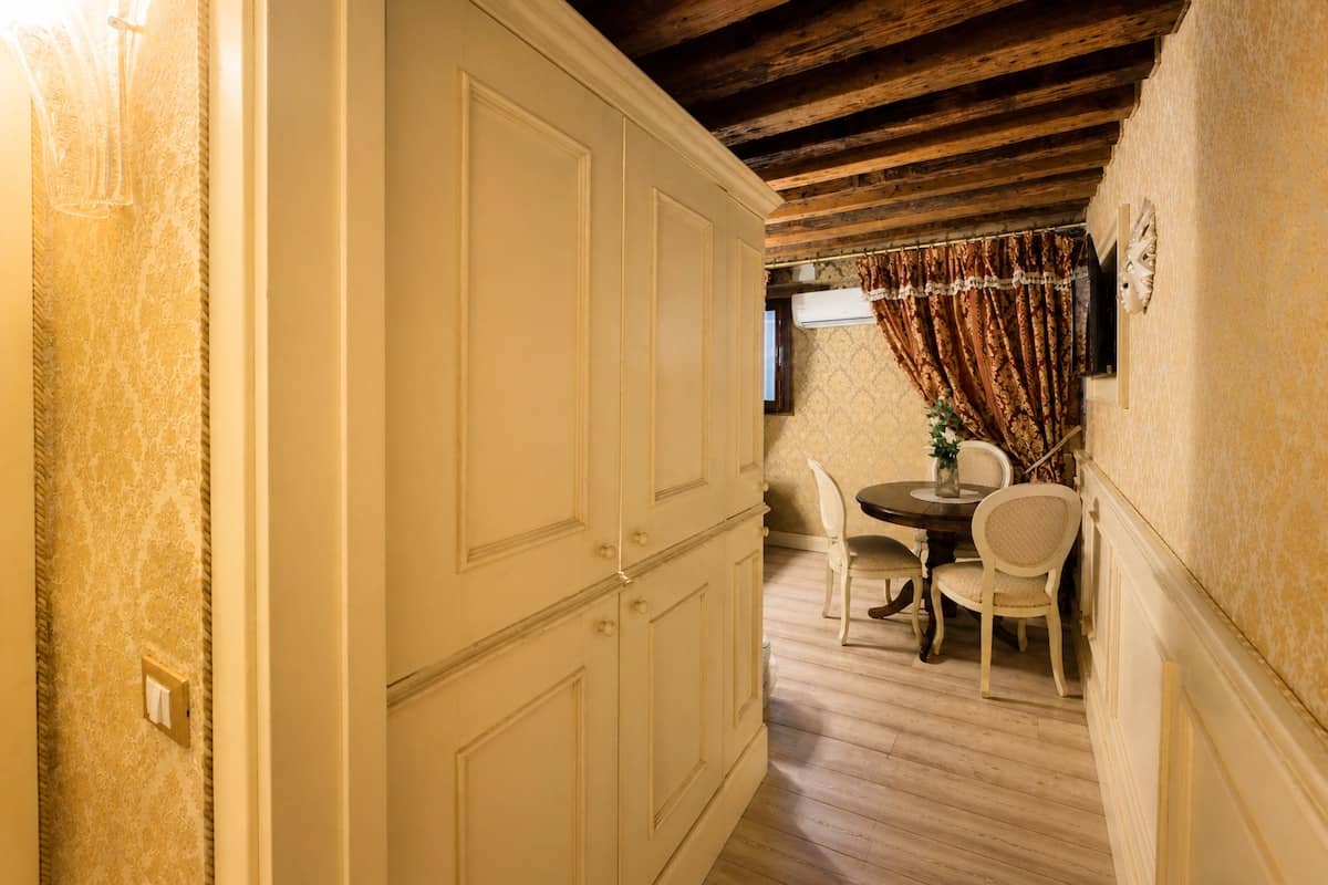 Suite Calle delle Locande — view 06