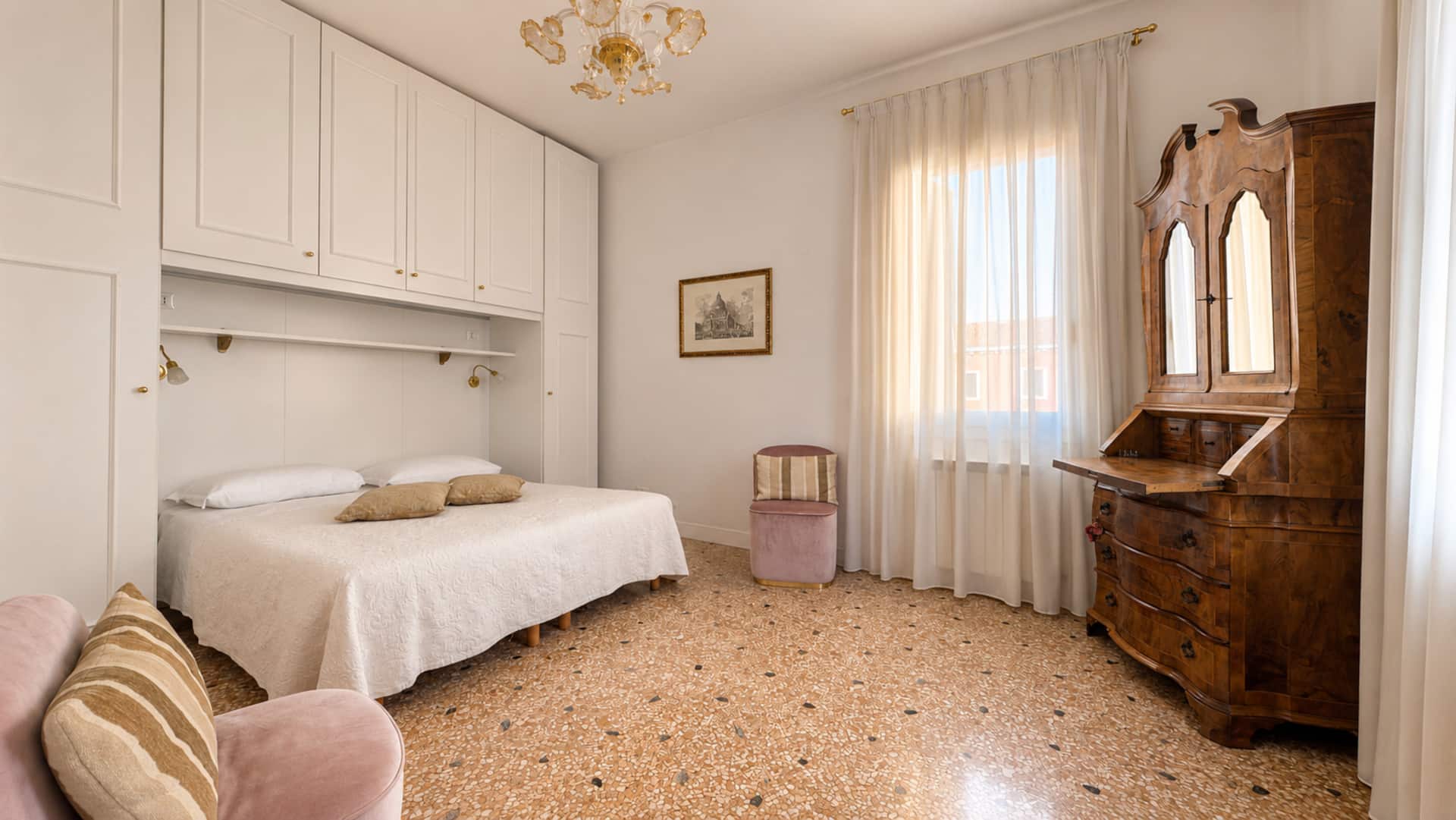 Venice at Home, Rialto — hero
