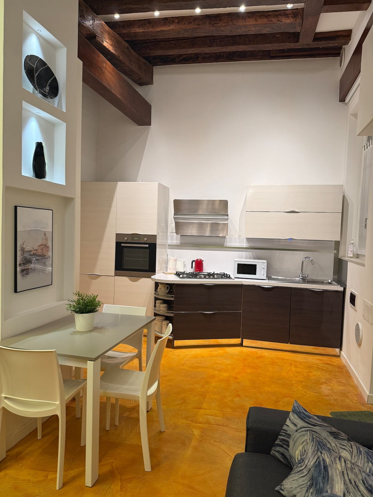 Cà Vittoria — view 02
