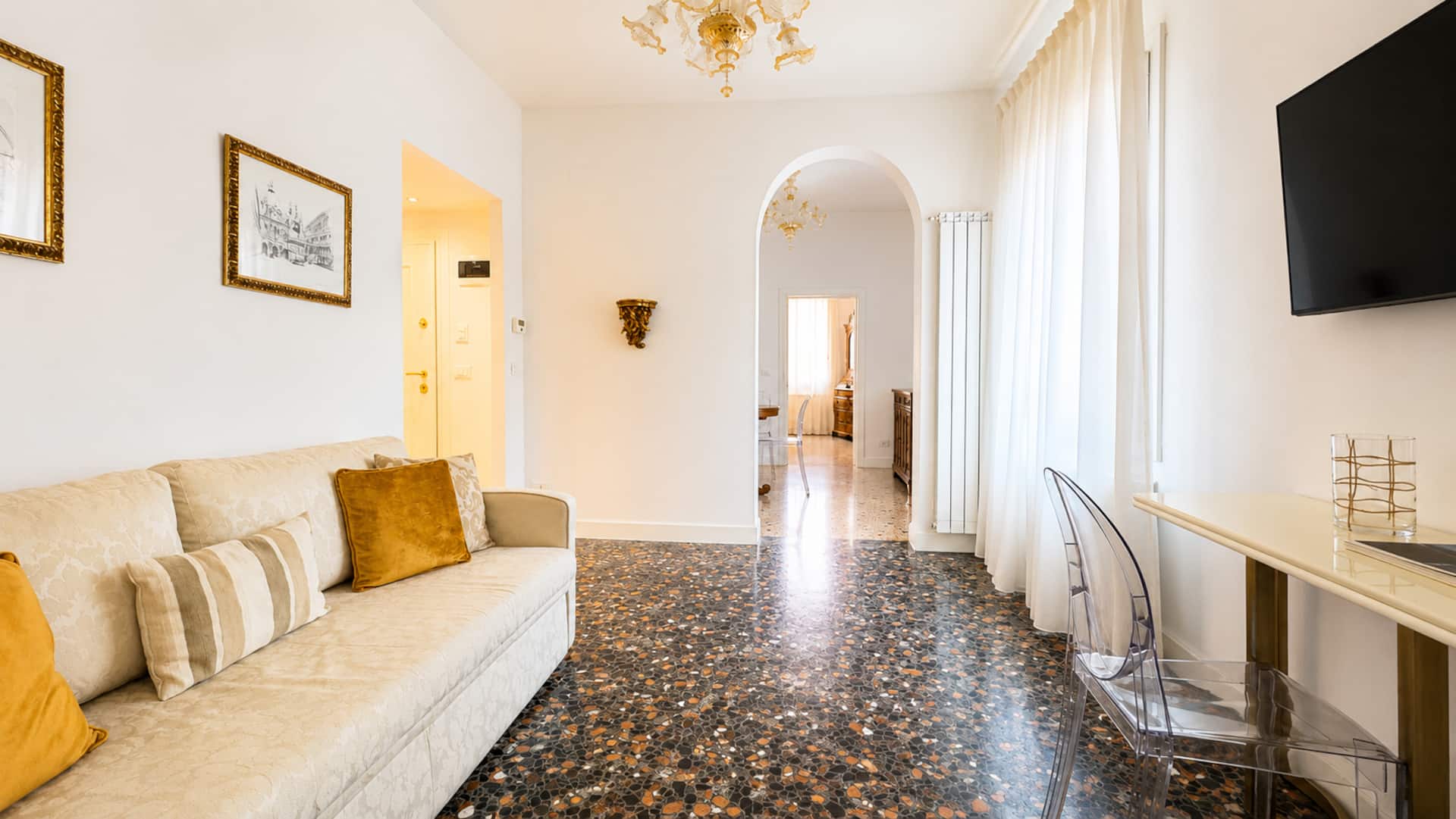 Venice at Home, Rialto — view 02