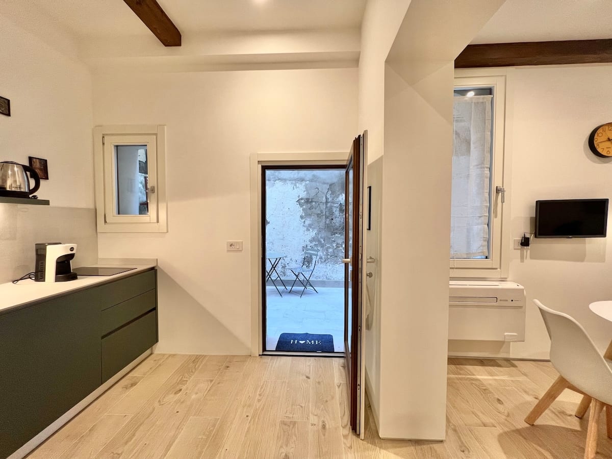 Cà Giulia — view 03