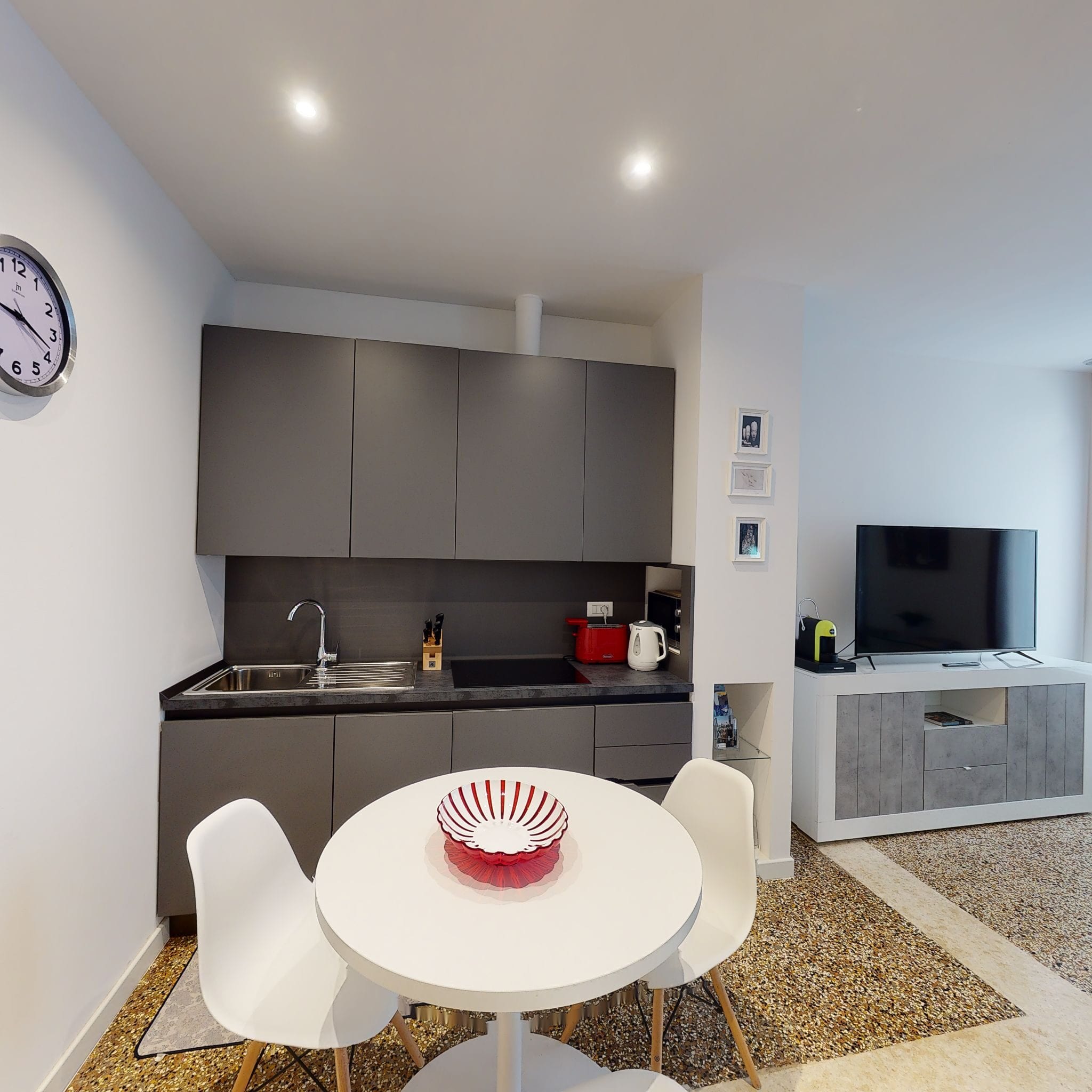 Baretteri Design Suite — view 06